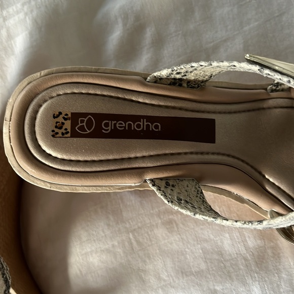 Grendha Women’s Sz.7 Wedge - Picture 4 of 5